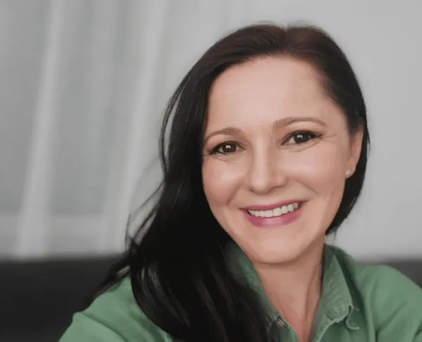 Dr. med. Anca-Elena Calin